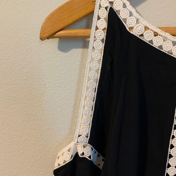 Cold shoulder Dress (size Medium) black with lace trim - Picture 4 of 4